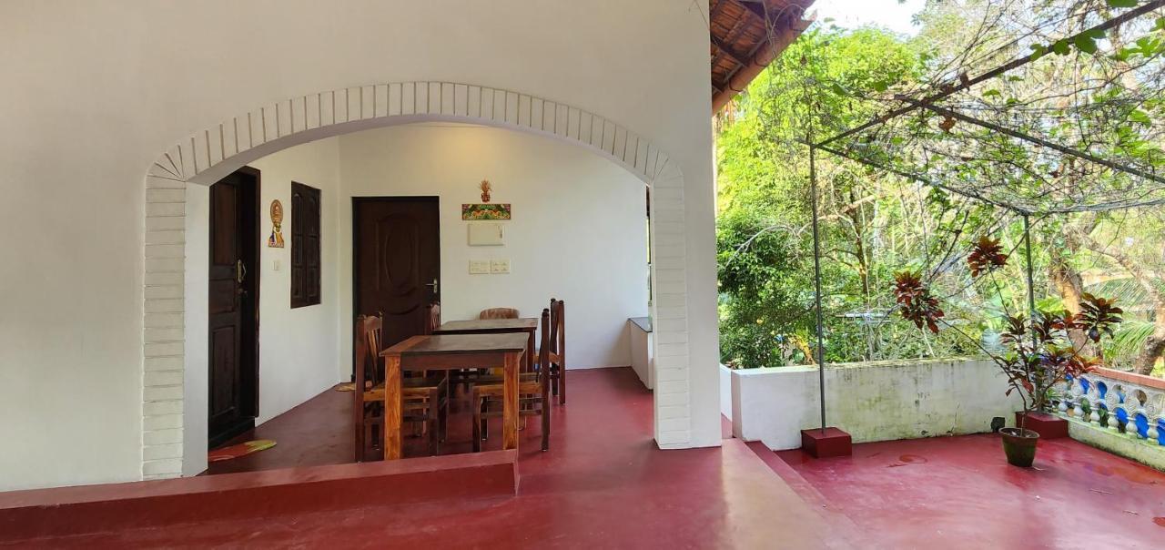 'Marari Johns Homestay' Mararikulam, Alappuzha Extérieur photo